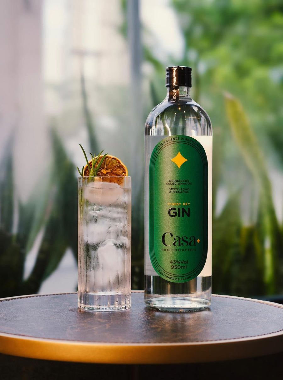 Gin da Casa Pro — destilado autoral em garrafa de 950ml